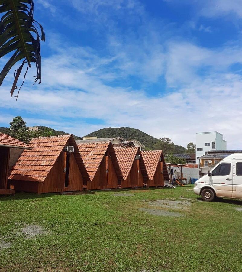 Cabana Com Ar Condicionado E Area De Cozinha E Banheiro Compartilhado A 10 Minutos Do Parque Beto Carrero Villa Penha  Exterior photo